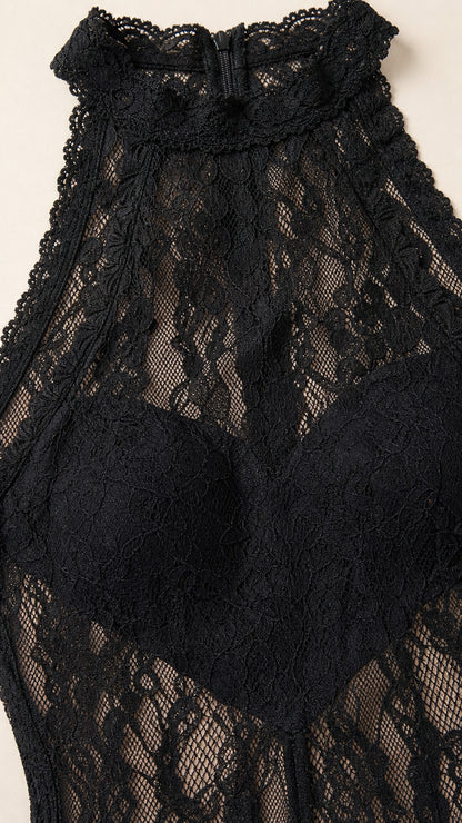 Close-up of sheer lace halter bodice and sweetheart neckline