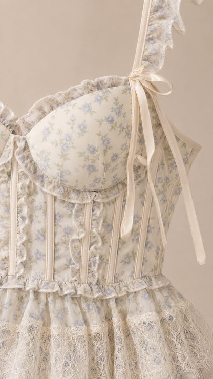 Close up of sweetheart neckline and corset bodice detail
