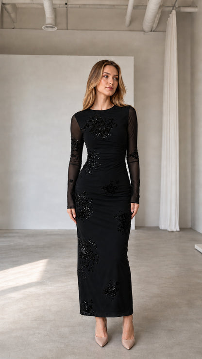 Black color variant full view