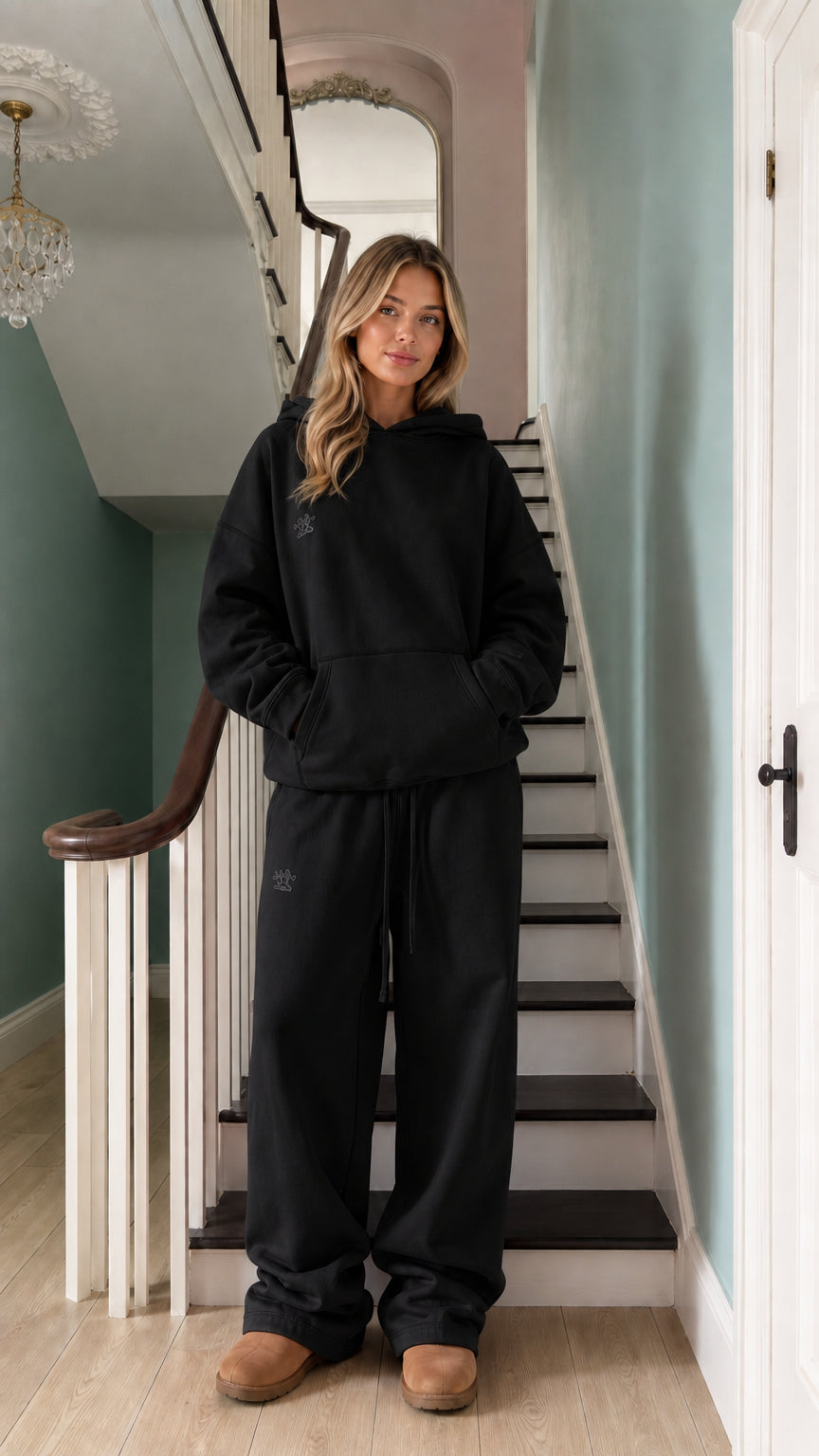 Women's classic black relaxed hoodie and wide-leg sweatpants two-piece set