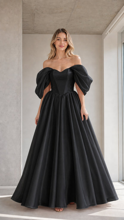 Front view of model wearing the black color variant