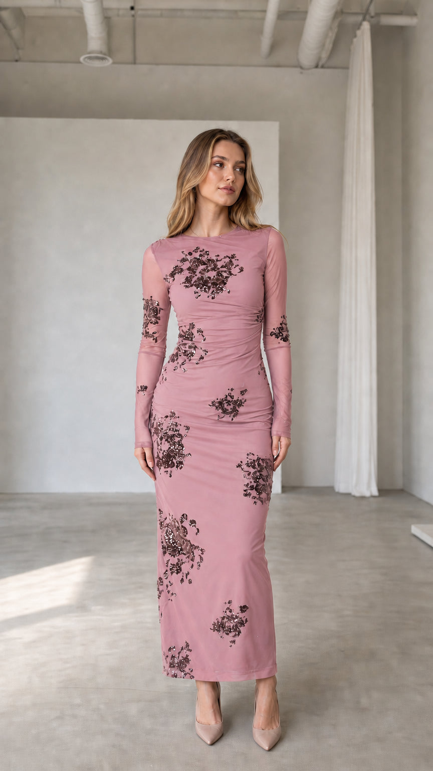 Pink color variant full view