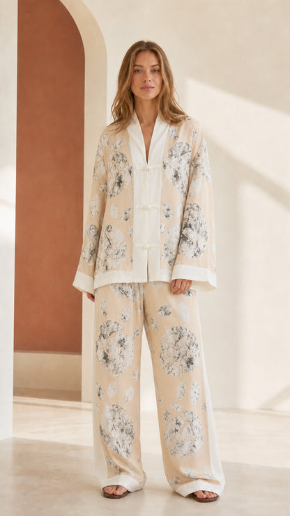 Woman wearing Beige printed lounge set
